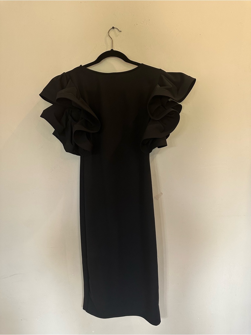 Eleganzarella + Black Ruffle-Sleeve Sheath Dress - Picture 3 of 5